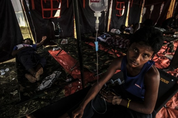 Rohingya Müslümanları geçici barınaklara yerleştirildi - 6