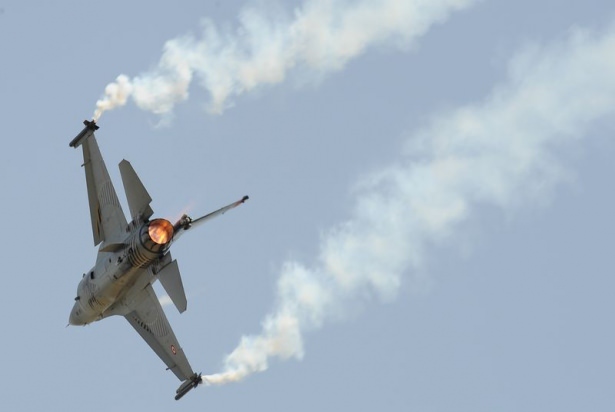 Solotürk’ün provası nefes kesti - 1