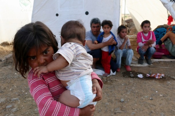 Suriyelilerin çadırlardaki zorlu yaşamı - 578