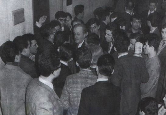 Necip Fazıl Kısaküreğin vefatının 32.yılı - 21