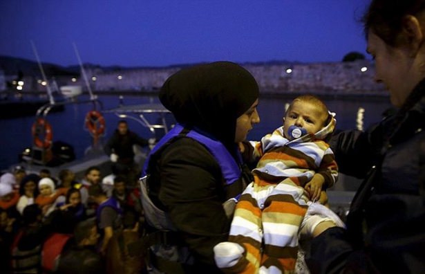 Karaya ayak basar basmaz namaz kıldılar - 11