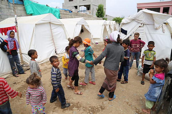 Suriyeli Emira'nın yüzündeki savaşın izleri silinecek - 8