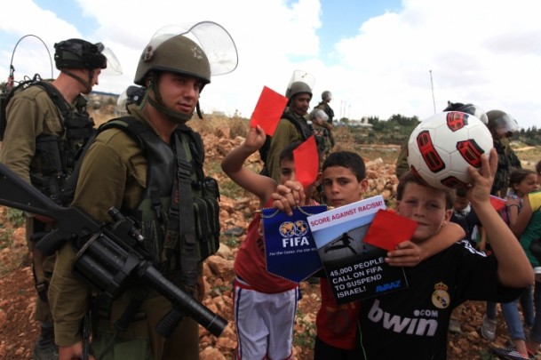 Filistinliler'den ''İsrail'e kırmızı kart'' eylemi - 4