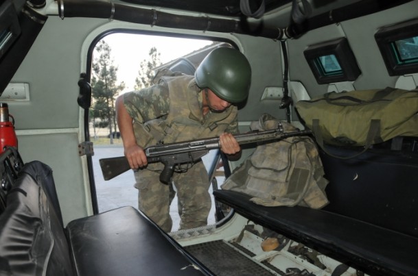 'Geleceğin hudut karakolu' sınırda kuş uçurtmuyor - 3