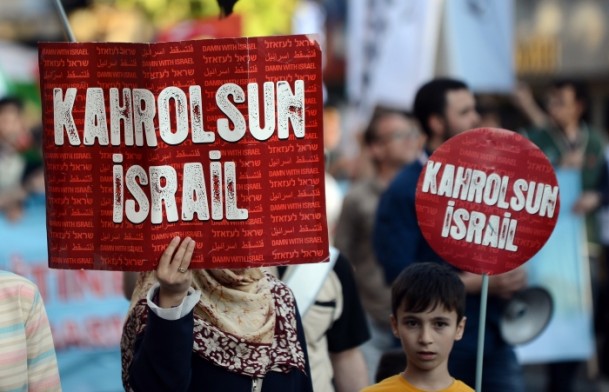 İstanbul'da 'Mavi Marmara' yürüyüşü - 755