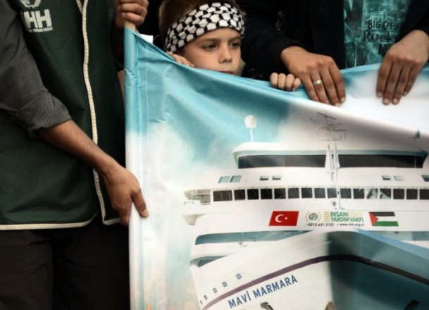 İstanbul'da 'Mavi Marmara' yürüyüşü - 932