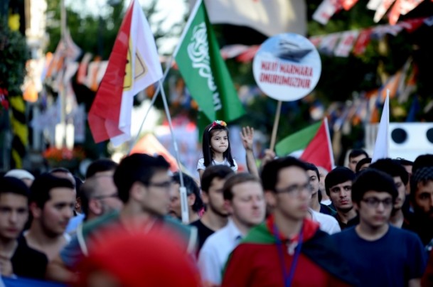 İstanbul'da 'Mavi Marmara' yürüyüşü - 928