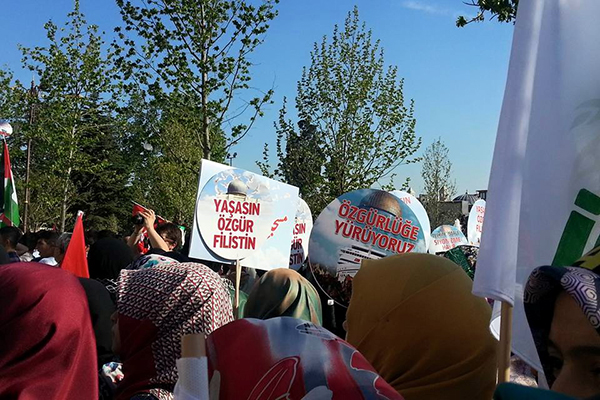 İstanbul'da 'Mavi Marmara' yürüyüşü - 641