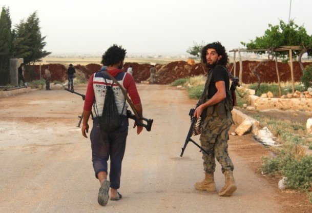 Suriyeli muhaliflerle İŞİD arasındaki çatışmalar sürüyor - 937