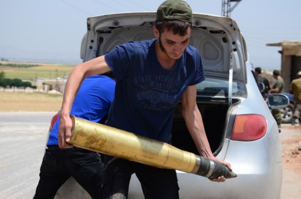 Suriyeli muhaliflerle İŞİD arasındaki çatışmalar sürüyor - 776