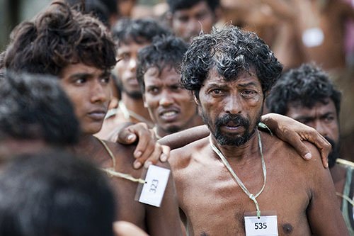 Arakanlı Müslümanlar yağmur suyu içiyor - 3