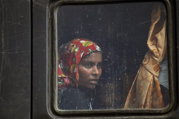 Arakanlı Müslümanlar yağmur suyu içiyor - 6
