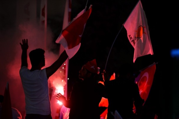 Başbakan Ahmet Davutoğlu balkon konuşmasında - 11