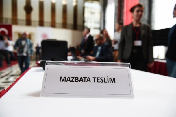 Meclis yeni vekillerini bekliyor - 1