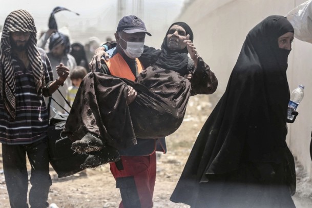 Suriyelilerin kaçışı sürüyor - 6