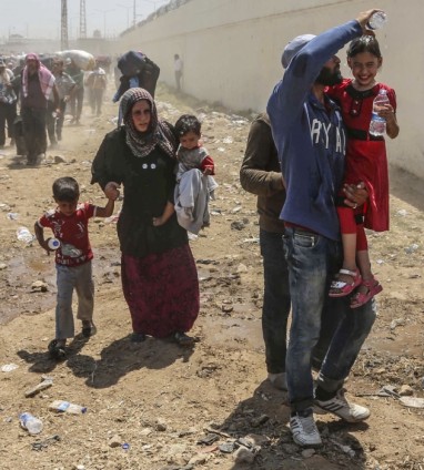 Suriyelilerin kaçışı sürüyor - 4