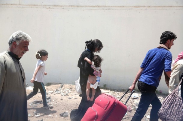 Suriyelilerin kaçışı sürüyor - 11