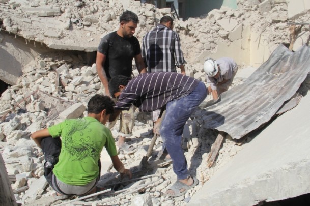 Halep ve Dareyya'ya varil bombalı saldırı - 18