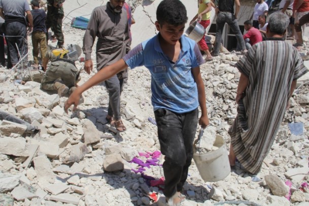 Halep ve Dareyya'ya varil bombalı saldırı - 24