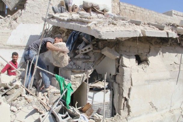 Halep ve Dareyya'ya varil bombalı saldırı - 30