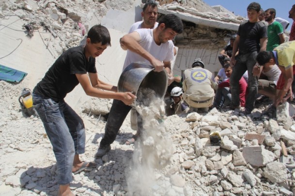 Halep ve Dareyya'ya varil bombalı saldırı - 19