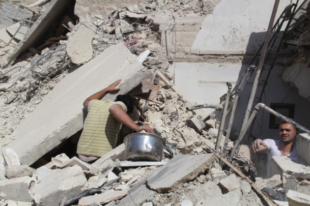 Halep ve Dareyya'ya varil bombalı saldırı - 7