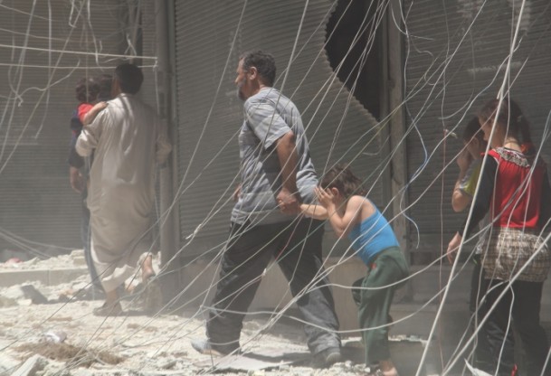 Halep ve Dareyya'ya varil bombalı saldırı - 13