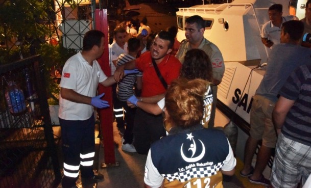 Bodrum'da göçmenleri taşıyan bot battı - 16