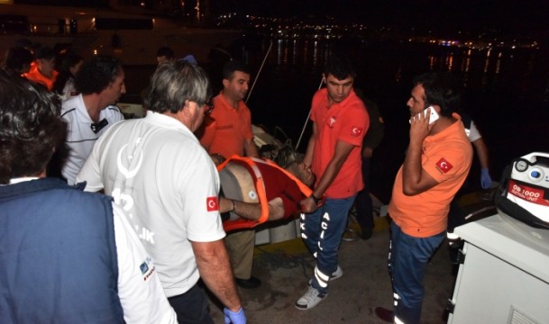 Bodrum'da göçmenleri taşıyan bot battı - 15