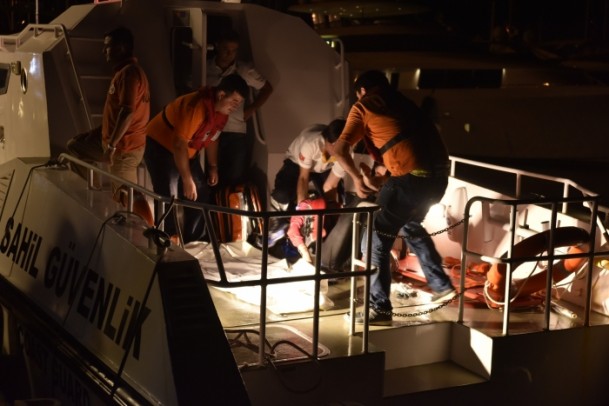 Bodrum'da göçmenleri taşıyan bot battı - 7