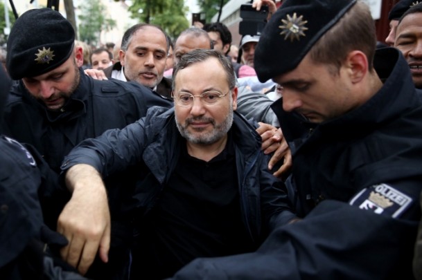 Gazeteci Mansur serbest bırakıldı - 3