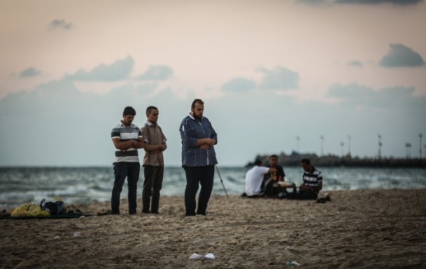 Gazze sahilinde iftar - 2