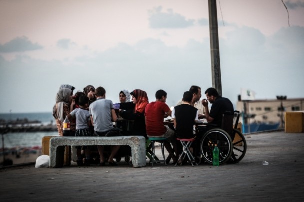 Gazze sahilinde iftar - 7