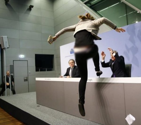 2015 yılına damga vuran fotoğraflar - 23