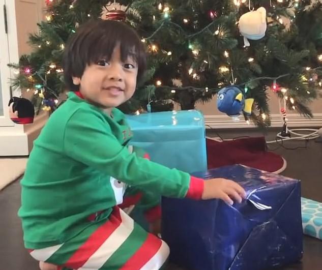 İşte Youtube'nin çocuk milyoneri - 4