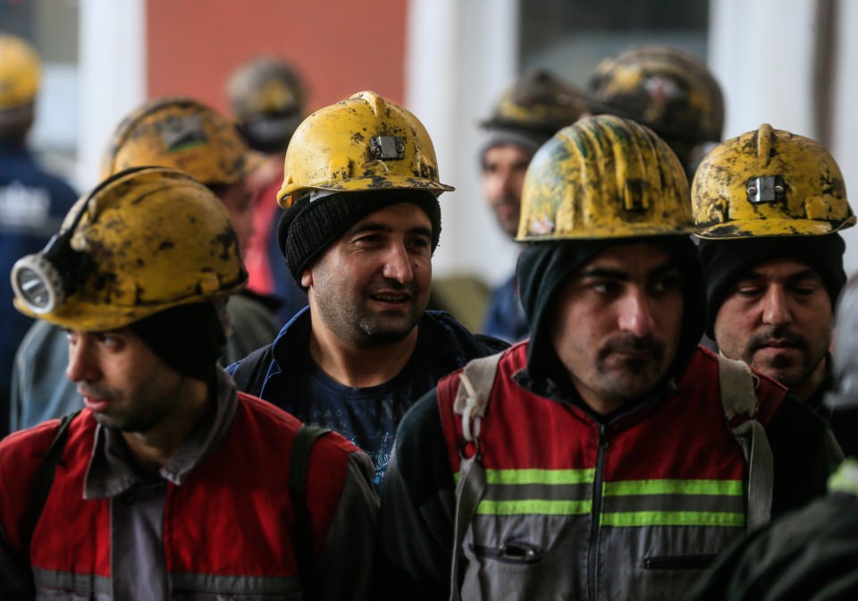 Madencilerin her gün çıktığı zorlu yolculuk - 4