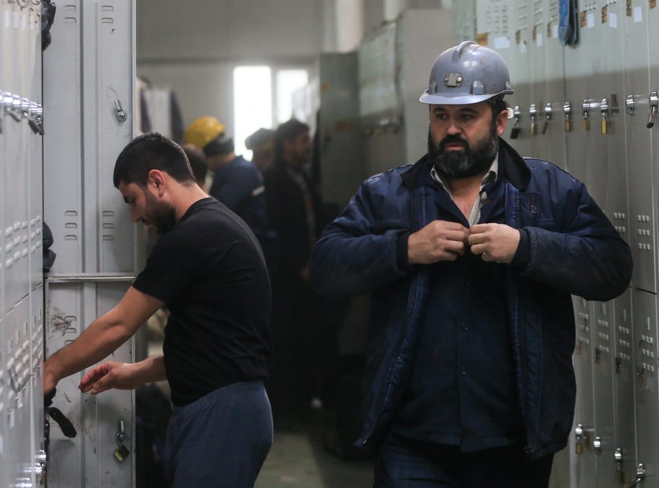 Madencilerin her gün çıktığı zorlu yolculuk - 9