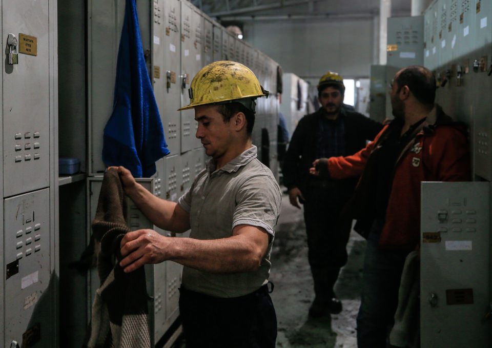 Madencilerin her gün çıktığı zorlu yolculuk - 11