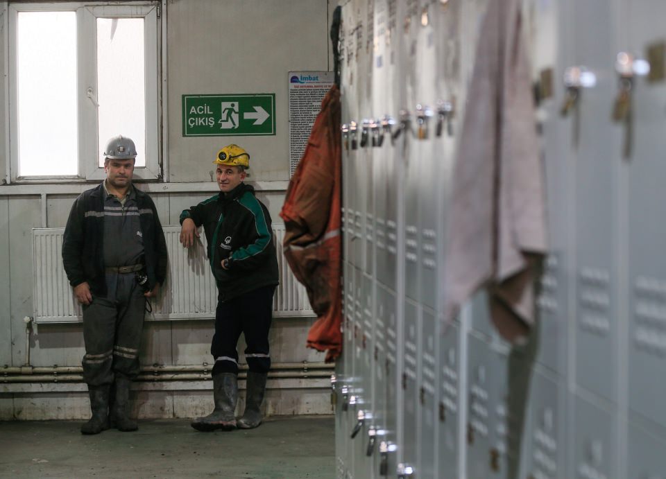 Madencilerin her gün çıktığı zorlu yolculuk - 8