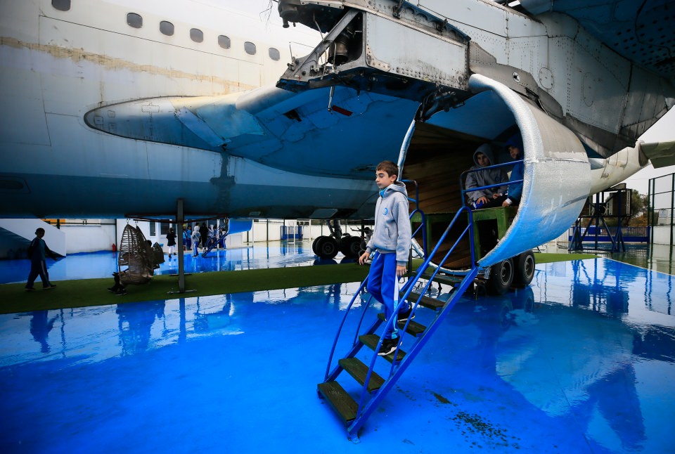 Uçağı eğitim yuvasına çevirdiler - 19