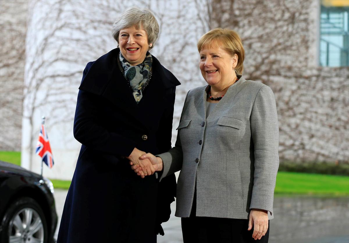 Theresa May'ın zor anları - 2