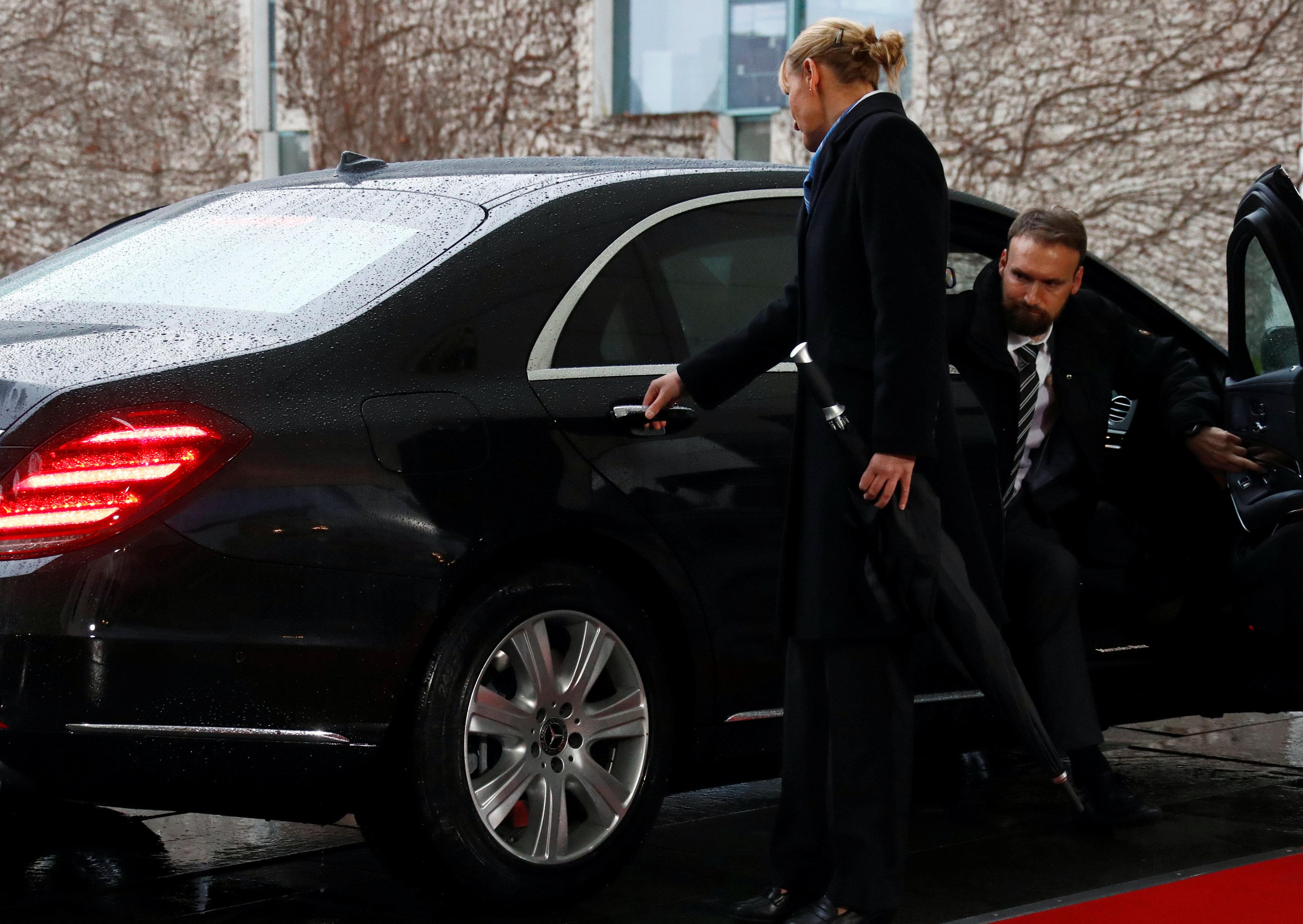 Theresa May'ın zor anları - 1