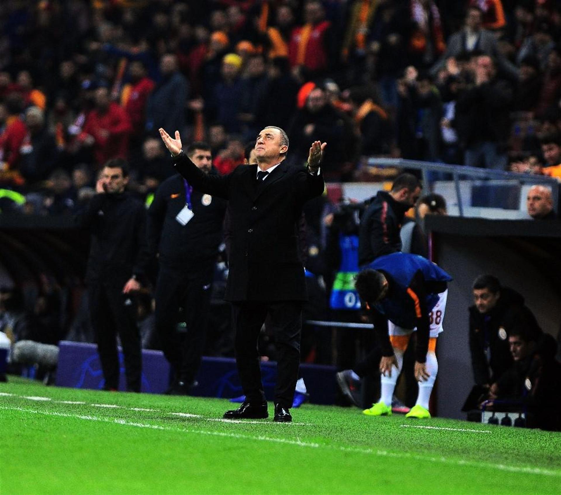 Galatasaray'a Schalke'den  ince gönderme - 3