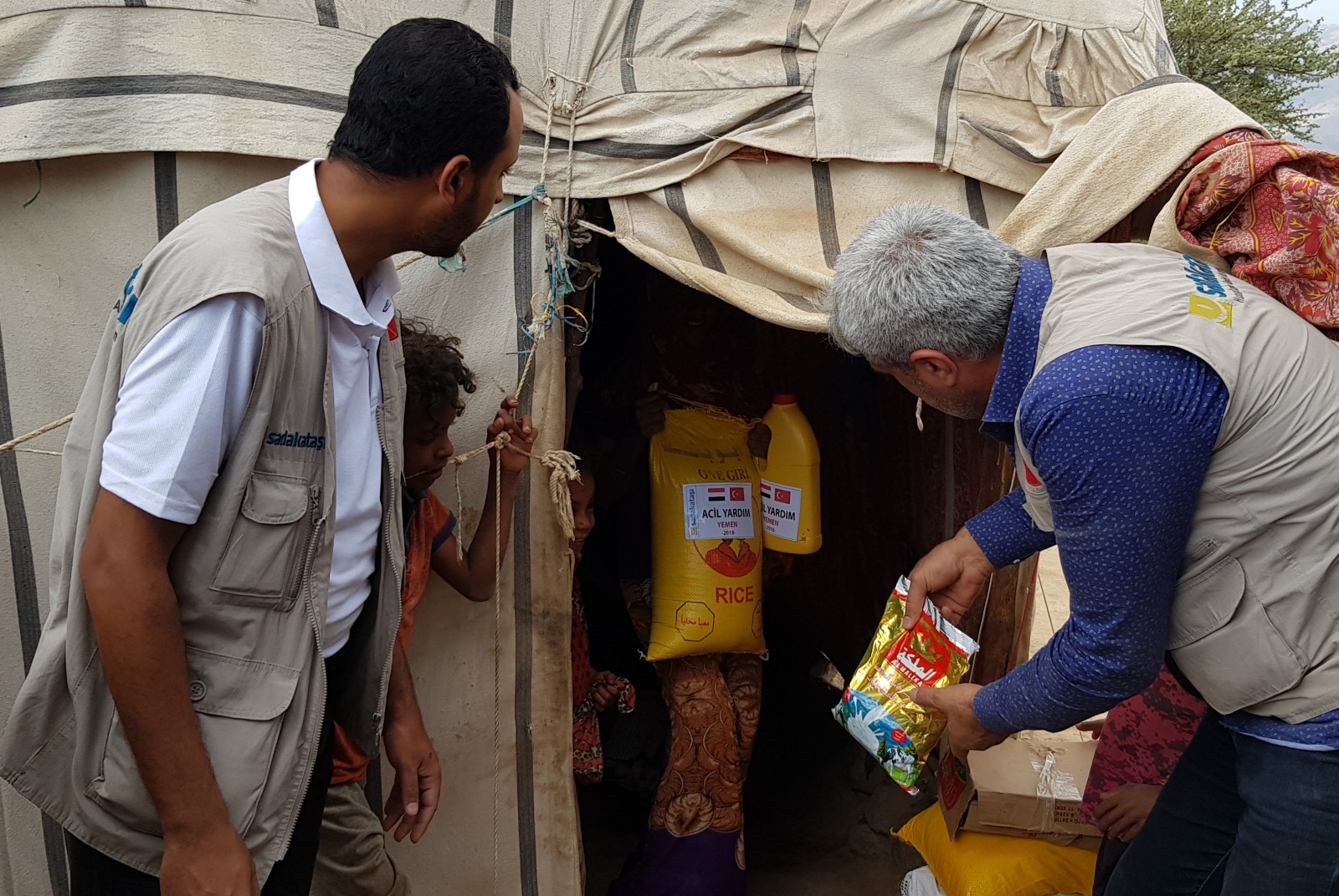 Sadakataşı Derneğinden Yemen'e yardım - 13