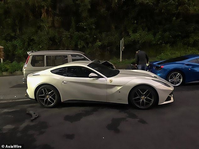 4 Ferrari'ye çarpan yoksul genç için yardım kampanyası düzenlendi - 7