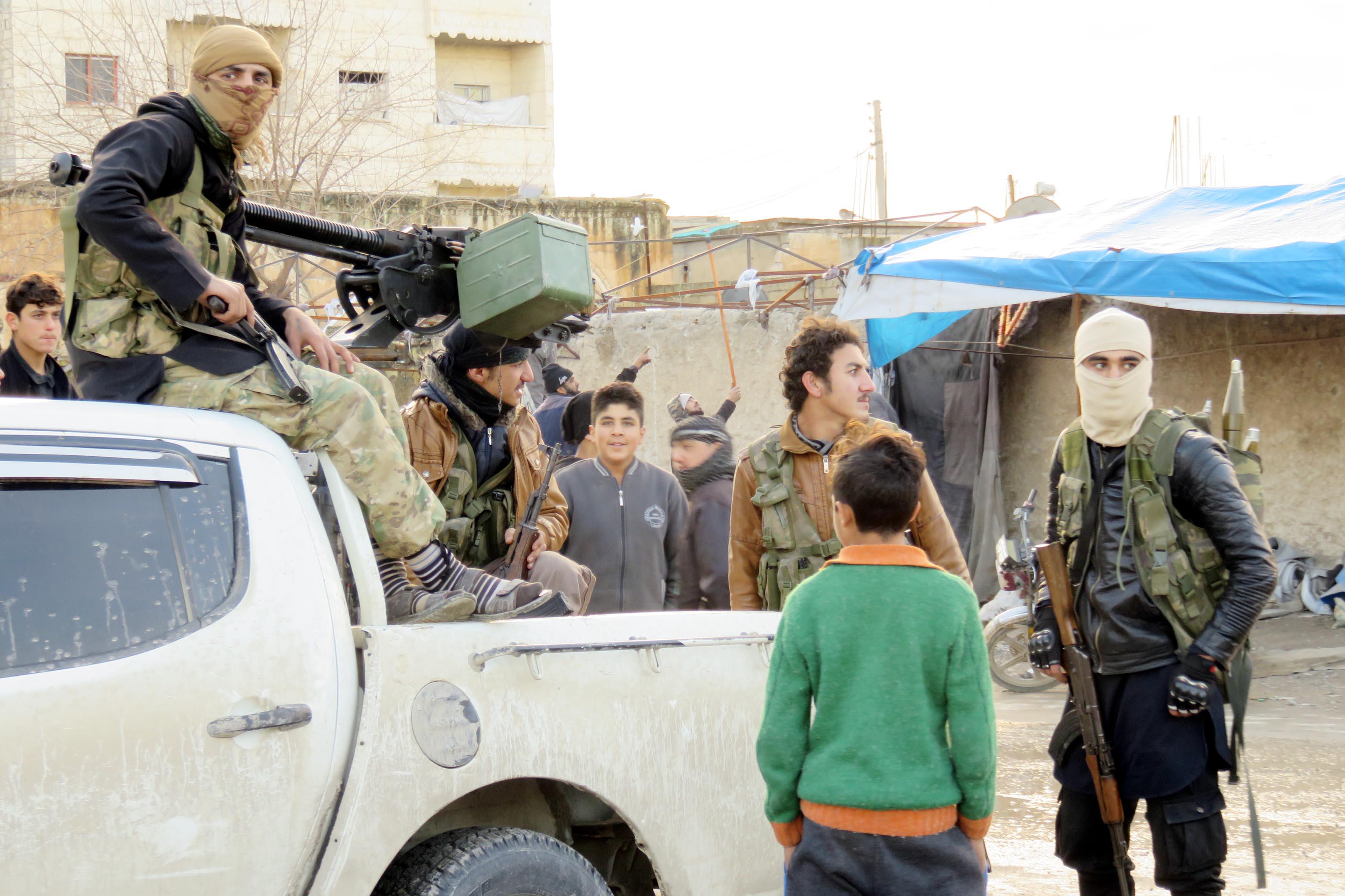 ÖSO güçleri Münbiç sınırına hareket etti - 4