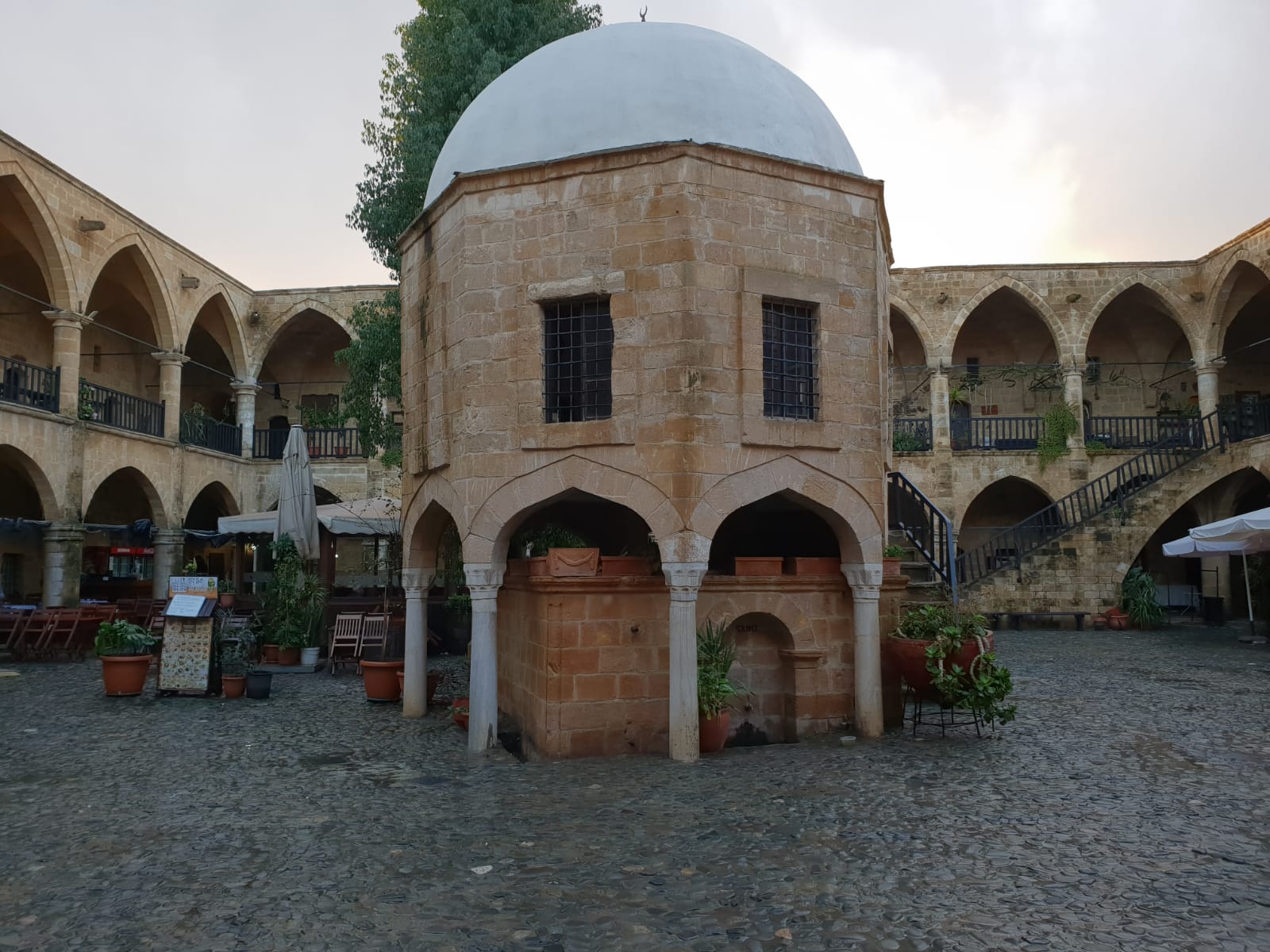 Kıbrıs'taki Osmanlı mirası 'Büyük Han' turistlerin gözde mekanı oldu - 3