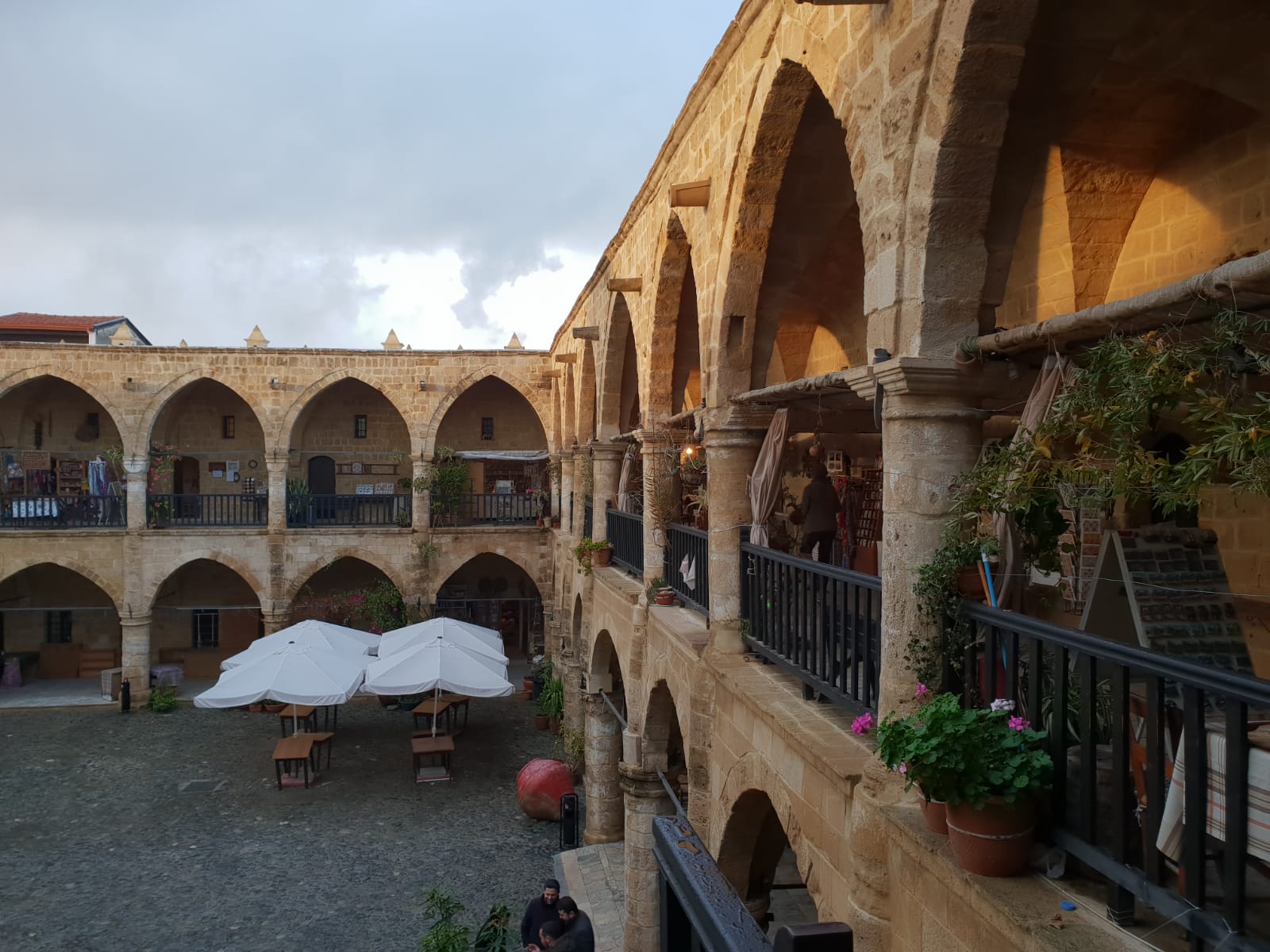 Kıbrıs'taki Osmanlı mirası 'Büyük Han' turistlerin gözde mekanı oldu - 4