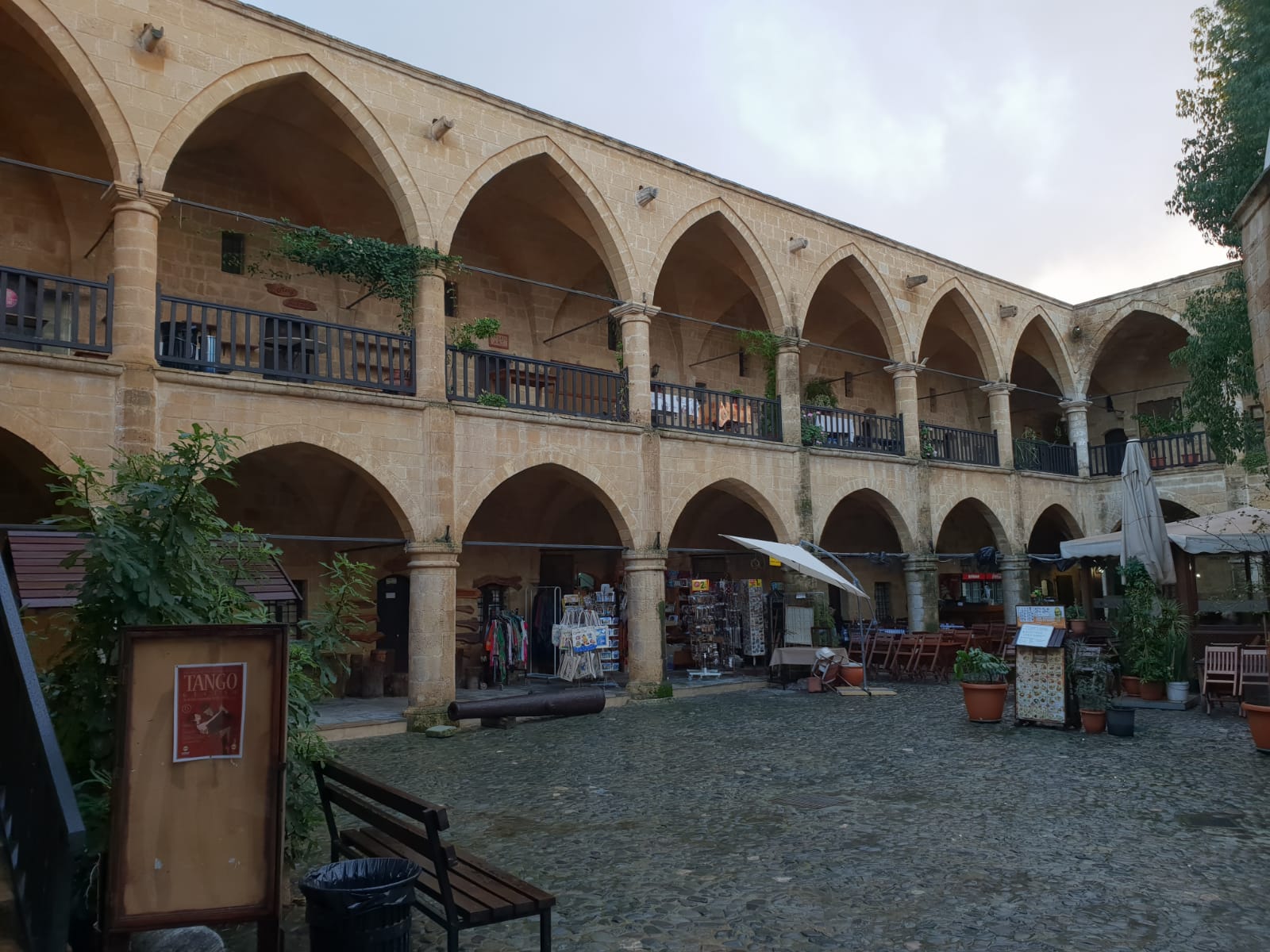 Kıbrıs'taki Osmanlı mirası 'Büyük Han' turistlerin gözde mekanı oldu - 7