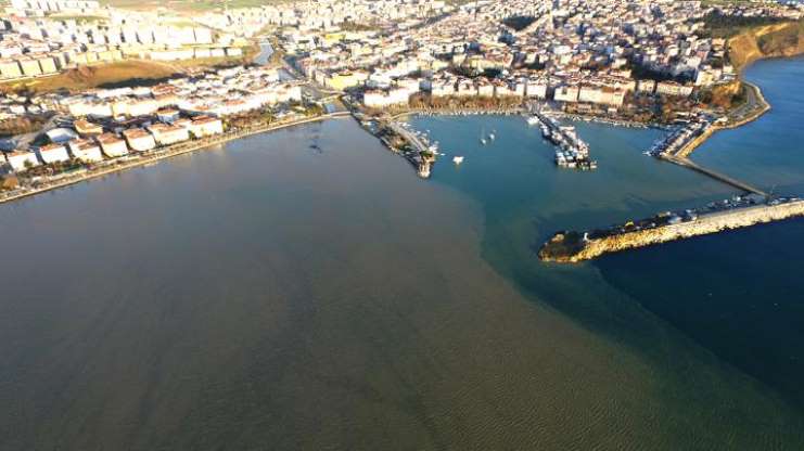 Aşırı sağanak, Marmara Denizinin renginin değişmesine neden oldu - 3